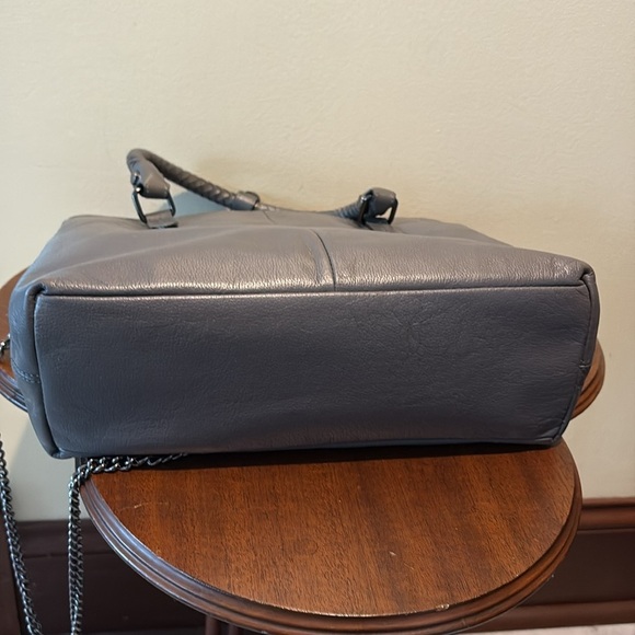 Elliot Lucca  business satchel shoulder  bag  2 padded compartments leather EUC - Picture 8 of 17